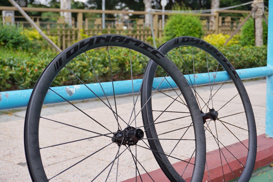 Dynamic 700C Carbon Spoke Disc Wheelset/ Dynamic 700C Carbon Spoke Disc Wheelset