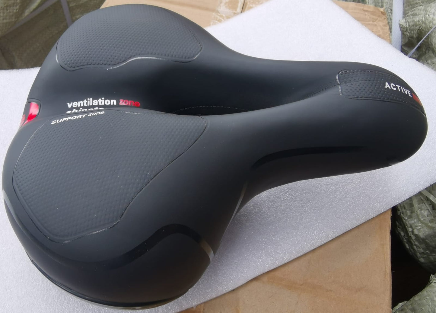 Cen Support 大坐位-黑紅色 / Cen Support Saddle-Black / Red