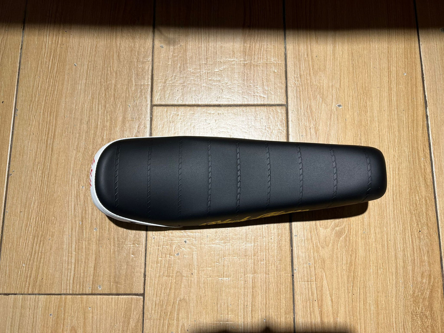 黑馬MX48週年坐位 / BLACK HORSE MX48 ANNUAL SEAT