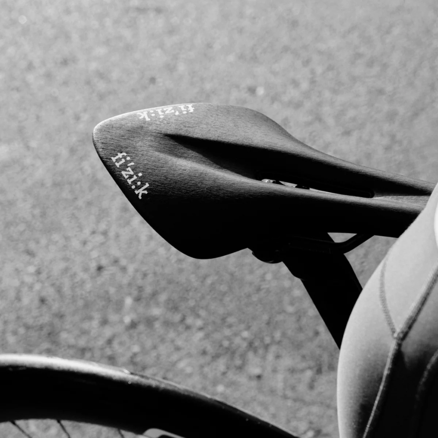 Fizik Arione R1 Light L 公路座位 - 145mm