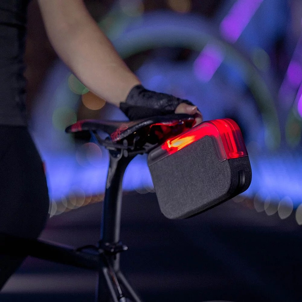 READY GO LUMIS SADDLE BAG WITH RED LIGHT SET