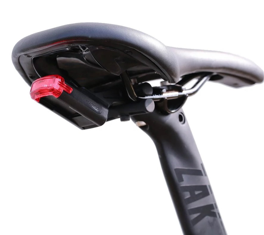 READY GO LUMIS SADDLE BAG WITH RED LIGHT SET