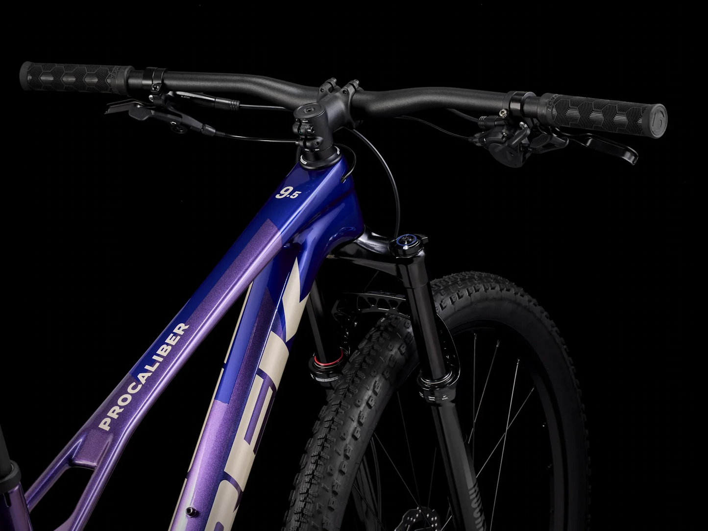 Trek 2025 Procaliber 9.5 Gen 3 碳纖維前避震車- Purple Flip/Hex Blue / Trek 2025 Procaliber 9.5 Gen 3 Carbon Bike- Purple Flip/Hex Blue