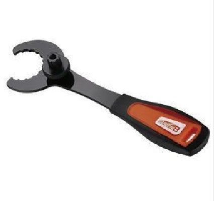 SUPER B CENTER WRENCH TOOL~TB-8919 / SUPER B BB WRENCH W/ CRANK INSTALLATION~TB-8919