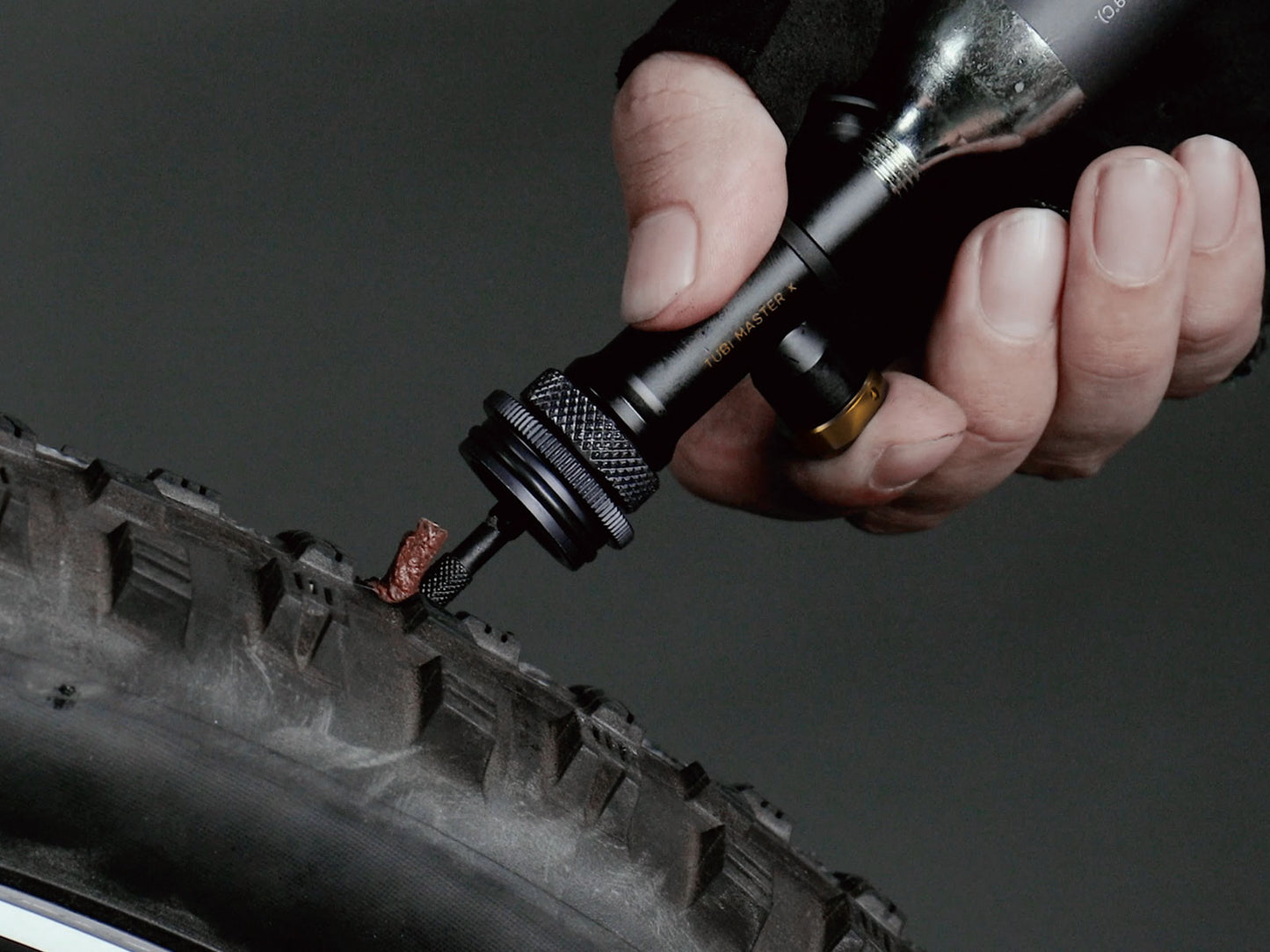 Topeak Tubi Master X 真空呔修補套件連Co2筒/ Topeak Tubi Master X Tubeless Tire Repair Kit with CO2 cartridges