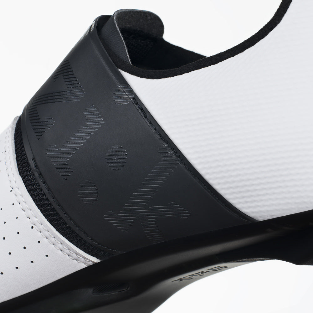 Fizik Vento Infinito Carbon 2 公路車鞋(闊頭)-白黑色 / Fizik Vento Infinito Carbon 2 Road Shoes Wide Fit-White/Black