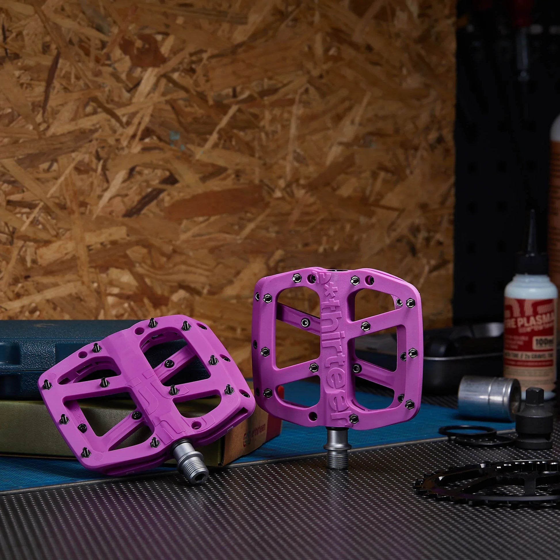 e13 pedals E13 mountain bike pedals/E13 Base Flat Pedals – THE BICYCLE SHOP (H.K.)