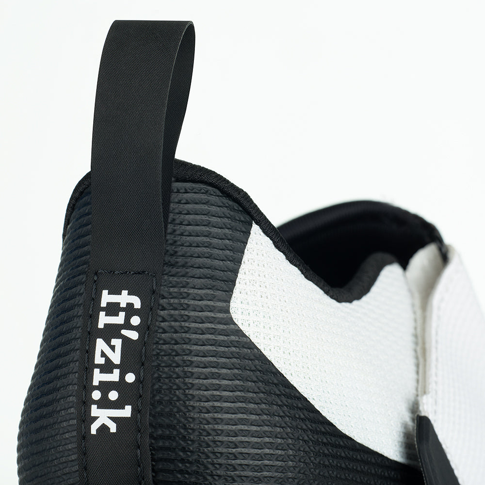 Fizik Transiro Infinito R3 Triathlon Shoes-Black/White/ Fizik Transiro Infinito R3 Triathlon Shoes-Black/White